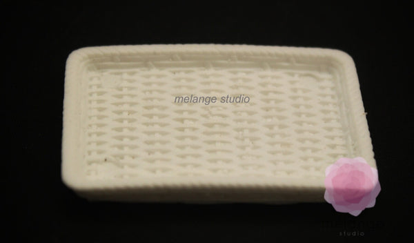 White resin miniature wicker plates for dollhouse fruit and vegetable display