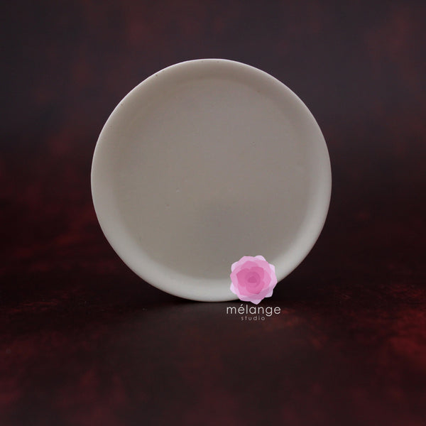 Round miniature white plate – 5 cm diameter